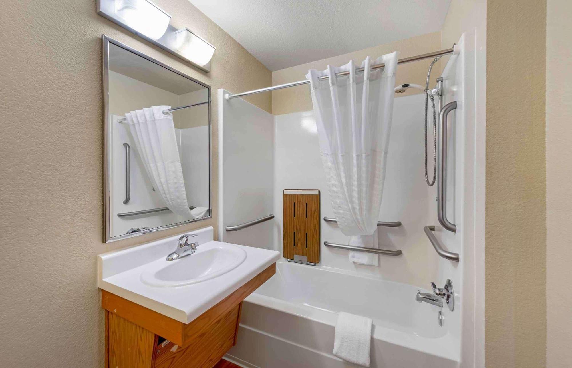 Extended Stay America Select Suites - Jackson - South Byram Bagian luar foto